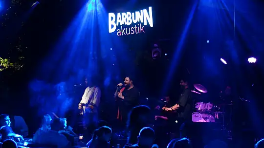 'Sakiler' Barbunn'da kulakların pasını sildi