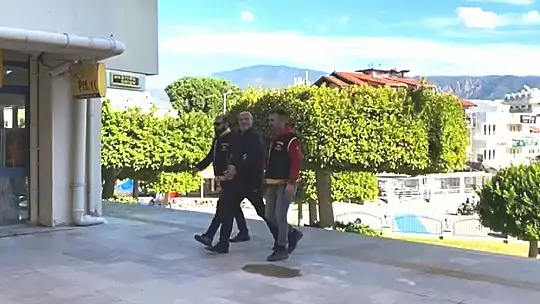 GÖÇMENLERİ ARKA KAPIDAN ALIP KONAKLATMIŞ