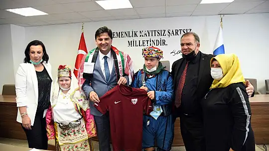 Sporfest Konukları Karaca'yı Ziyaret Etti