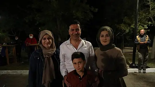 Karaova kafe şenlik havasında açıldı