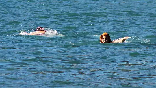 Kasım ayında denize akın ettiler