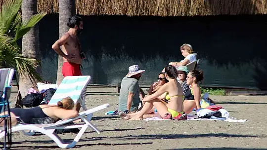 Kasım ayında denize akın ettiler