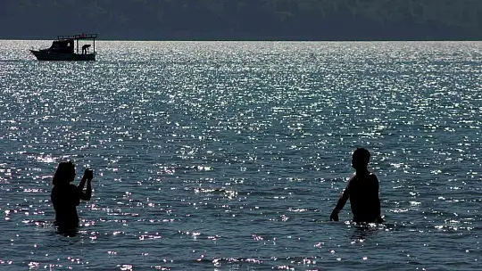 Kasım ayında denize akın ettiler