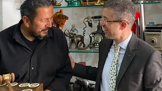 Kaymakam Bayar, Bodrum Müzayede'yi ziyaret etti