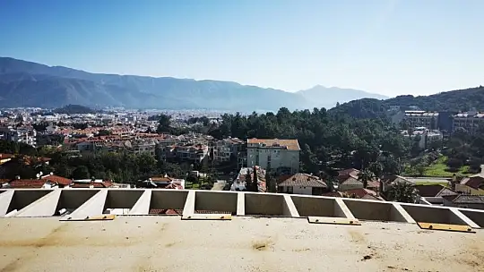 Kenan Evren'in metrekaresine 35 lira ödeyerek aldığı arsayı ve inşaatı kimse satın almıyor