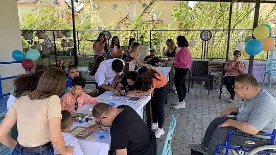 Kısa Mola Merkezlerinde engelli bireyler gönüllerince eğlendi