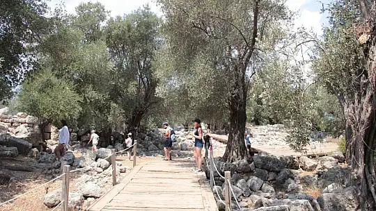 Kleopatra Adasına ziyaretçi akını