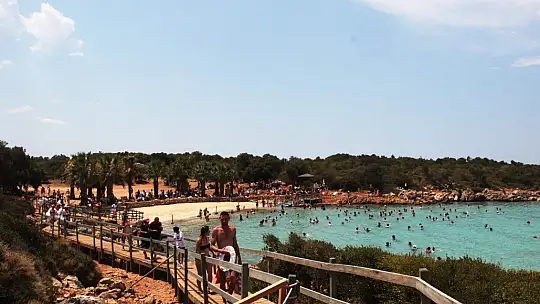 Kleopatra Adasına ziyaretçi akını