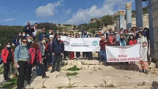 Knidos Antik Kenti'ni gezdiler