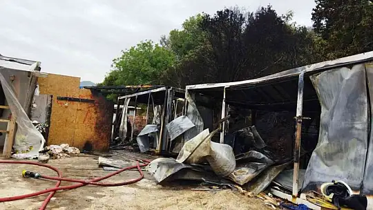 Konteyner alevlere teslim oldu