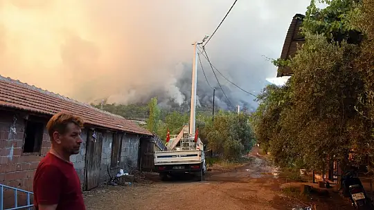 Köyceğiz'de 5 mahalle tahliye edildi