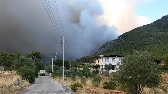 Köyceğiz'de 5 mahalle tahliye edildi