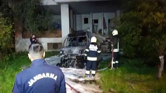 Köyceğiz'de araç yangını