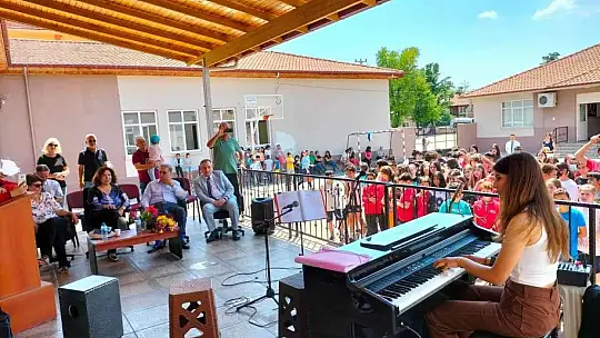 Köyceğiz'de hayırsever vatandaştan okula müzik sınıfı