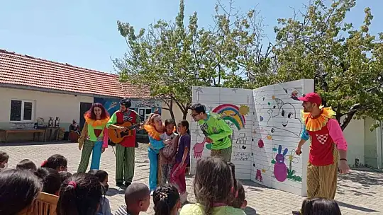 Köyceğiz'de İstanbullu öğrenciler şenlik düzenledi