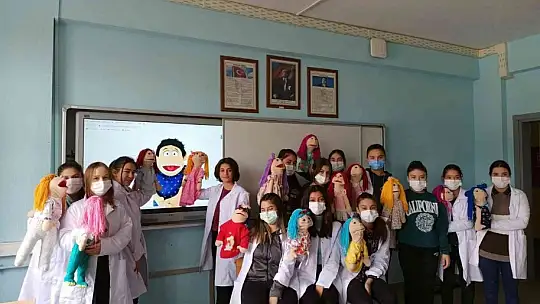 Köyceğiz'de kukla tasarımı eğitimleri devam ediyor