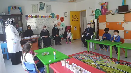 Köyceğiz'de Kur'an kursu minikleri sevindirildi