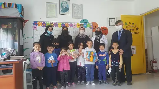 Köyceğiz'de Kur'an kursu minikleri sevindirildi