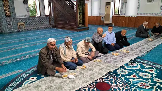 KÖYCEĞİZ'DE MEVLİD-İ NEBİ HAFTASI NEDENİYLE SABAH NAMAZI BULUŞMASI GERÇEKLEŞTİ