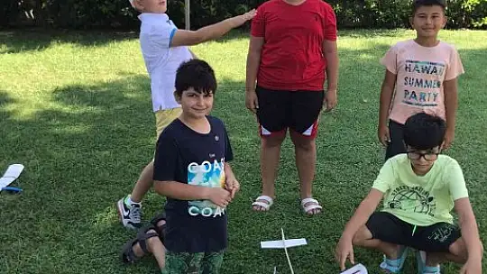 Köyceğiz'de miniklerin yaptığı model uçaklar uçmaya hazır