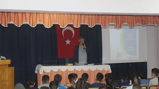 Köyceğiz'de öğrenciler hayallerini yazmaya devam ediyor