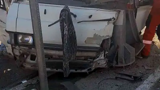 KÖYCEĞİZ'DE TRAFİK KAZASI: 1 ÖLÜ, 5 YARALI