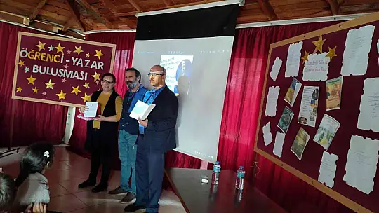 KÖYCEĞİZ'DE YAZAR KARA ÖĞRENCİLERLE BULUŞTU