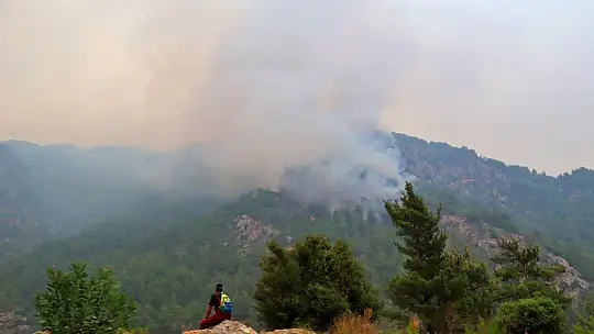 Köyceğiz'deki yangın devam ediyor, bir bölge daha boşaltıldı