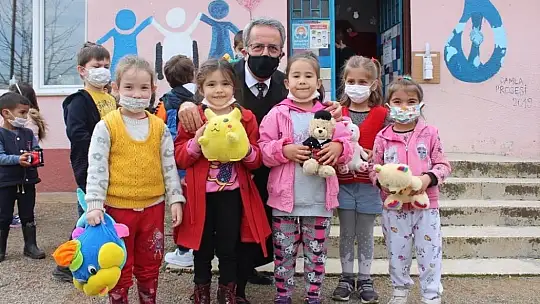 Köyceğiz Fen Lisesi öğrencilerinden miniklere ziyaret
