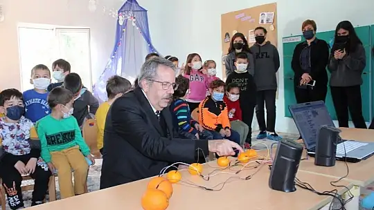 Köyceğiz Fen Lisesi öğrencilerinden miniklere ziyaret