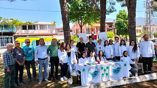 Köyceğiz festivalinde yöneticiler önlük taktı