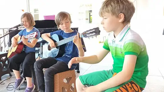 Köyceğiz'in minik müzisyenleri konser verdi