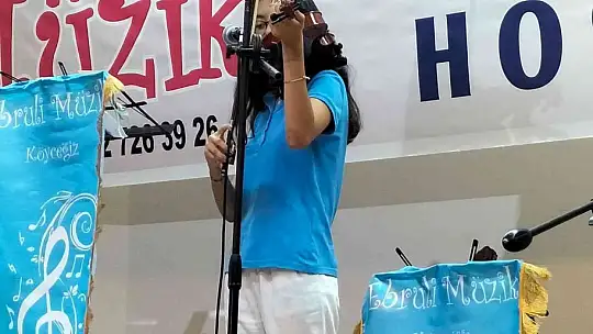 Köyceğiz'in minik müzisyenleri konser verdi