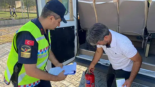KÖYCEĞİZ JANDARMASI OKUL SERVİS ARAÇLARI DENETİMLERİNE BAŞLADI