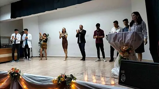 Köyceğiz Mesleki ve Teknik Anadolu Lisesi'nden yılsonu gösterisi
