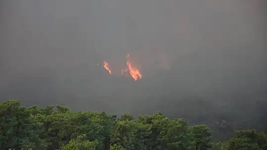 Köyceğiz yanmaya devam ediyor