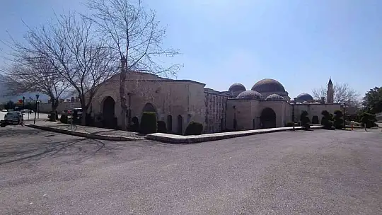 Köyceğizli öğretmen 600 km bisiklet sürerek öğrencilerine tarihi ve kültürel mekanları tanıttı