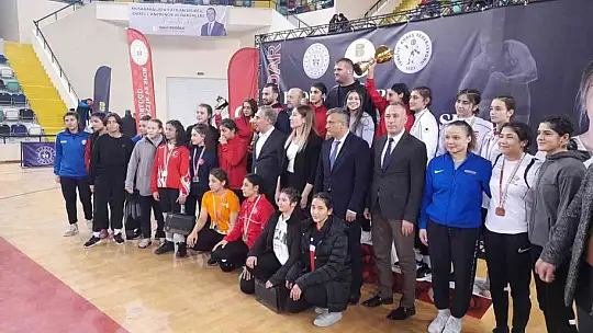 Köyceğizli Sevgi Keser, U17 Kadınlar Güreş Şampiyonası'nda üçüncü oldu