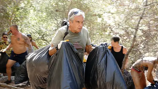 Koylarda temizlik yaptılar