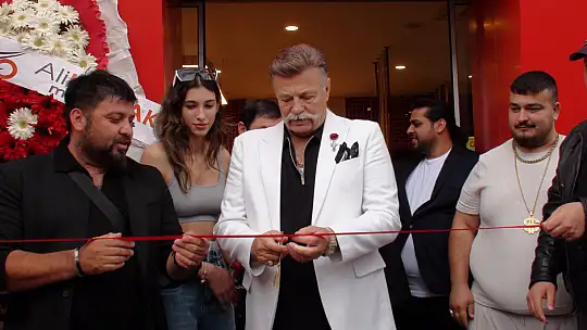 DÖNEFİS COŞKUYLA AÇILDI