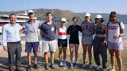 Karaca, Belediyespor Kürek Takımı'nı ziyaret etti