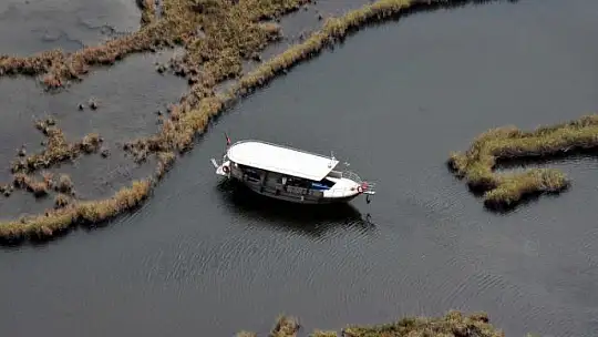 Labirent görünümlü Dalyan sazlıkları misafirlerini ağırlamaya devam ediyor