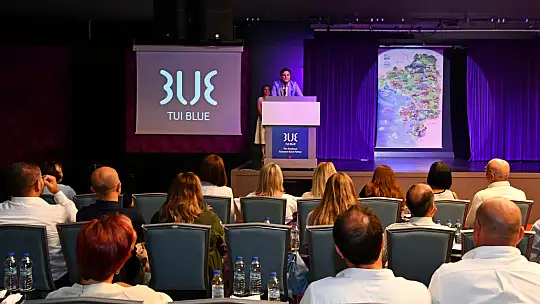 LİKYA İLMEKLERİ DEFİLESİ GÖZ KAMAŞTIRDI