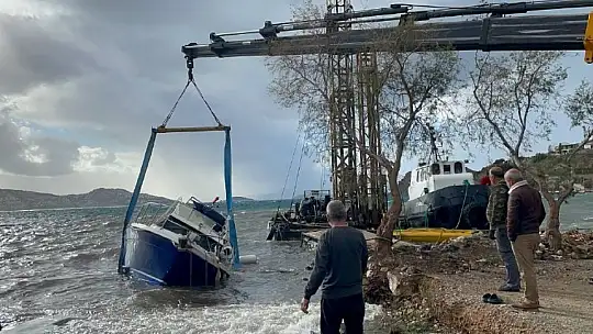 Lodos, Bodrum'da lüks yatı karaya sürükledi