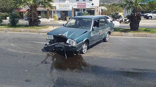 Makas atan otomobil sürücüsü kazaya neden olup kaçtı