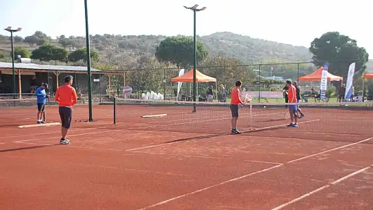 Mandalin Cup Tenis Turnuvası başladı