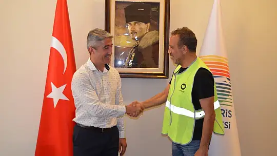 Marmaris Belediye Başkanı Oktay ünlü sanatçı Haluk Levent ile 'ahbap' oldu