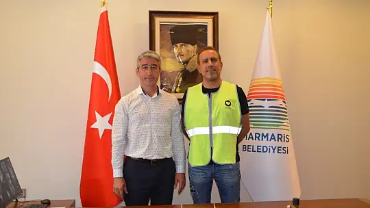 Marmaris Belediye Başkanı Oktay ünlü sanatçı Haluk Levent ile 'ahbap' oldu