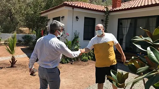 Marmaris Belediye Başkanı Oktay'dan Şahan Gökbakar'a 'geçmiş olsun' ziyareti