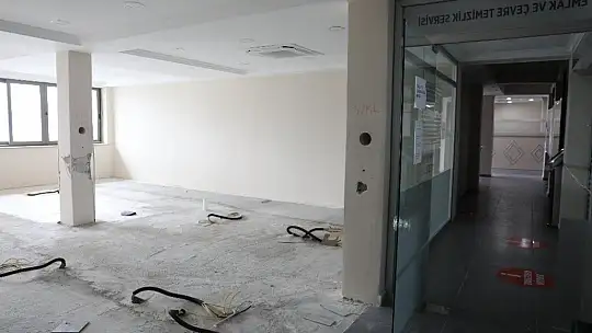 Marmaris Belediyesi hizmet binası boşaltıldı